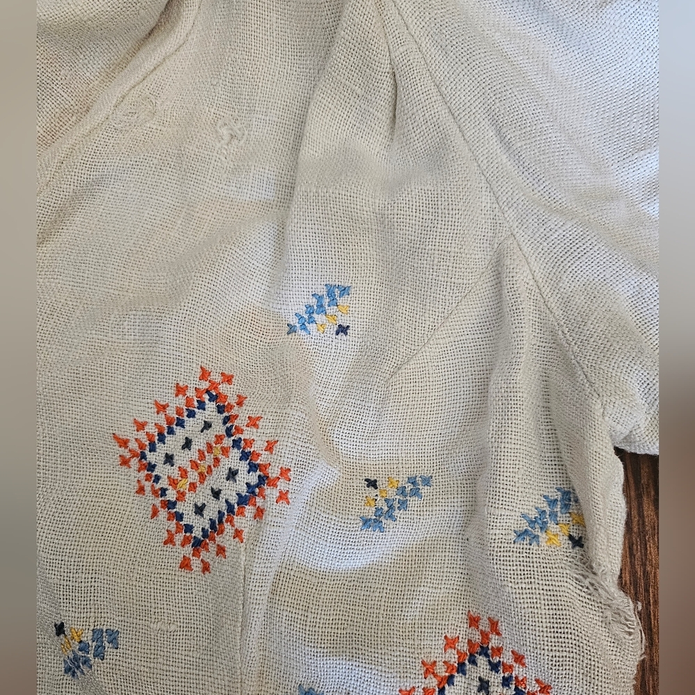 Vintage Embroidered Crop Shirt, Size XS/S - Picture 4 of 6